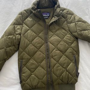 Patagonia quilted puffer jacket